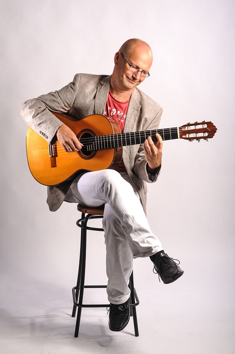 Libor Fišer (Eisenach) · Gitarre · Foto: Tobias Kromke (2013)